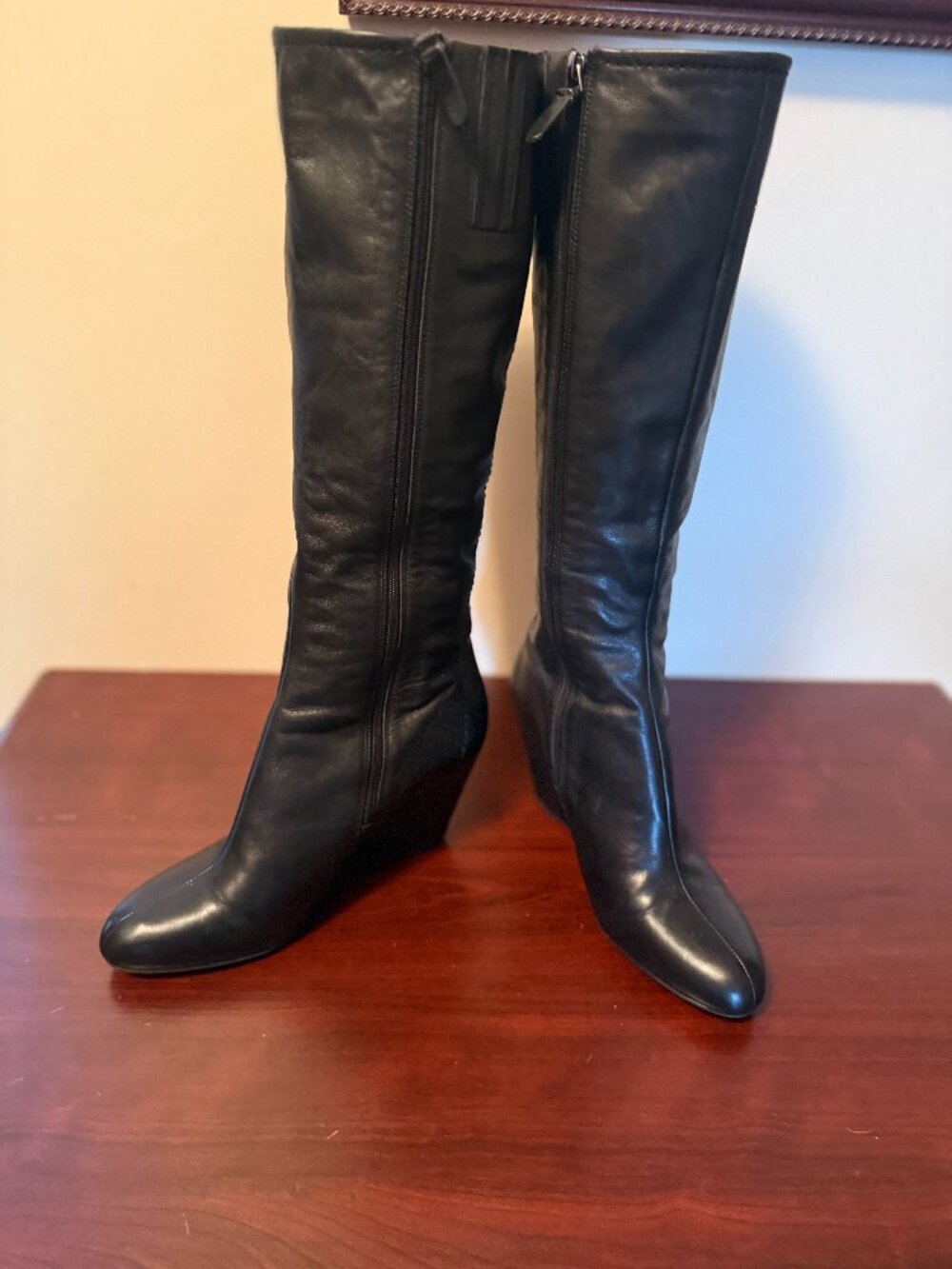 Via Spiga Black All Soft Leather Knee High Wedge Boots Zip Women’s Size 8 M